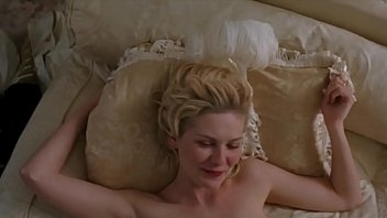 Kirsten Dunst Naked And Having Sex – Marie Antoinette (2006)