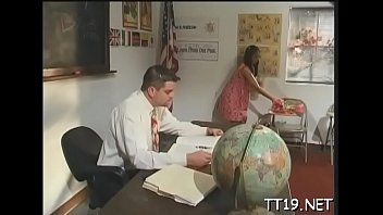 Dick Hardens With Lewd Girlie Jade’ Slit