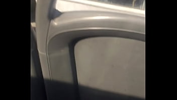 Batendo Punheta No _nibus – handjob, solo, public, bus, gay, punheta, onibus – Video 3190552