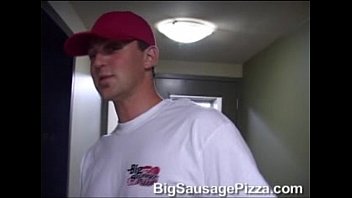 Big Sausage Pizza – Anita