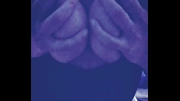 Juli Argentina Tetona – Les Presento Mis Hermosas Tetas. Me Calienta Mucho Tocarmelas. Les Gustan?