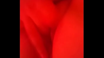 Ma Petite Chatte Vierge Est Mouille