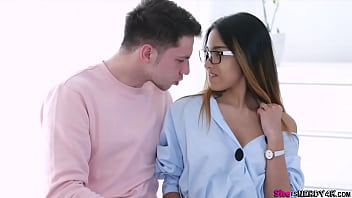 Roxy Lips Looks Like A Cute Nerdy Music Fan Who Gets All Too Excited – Full Scene On