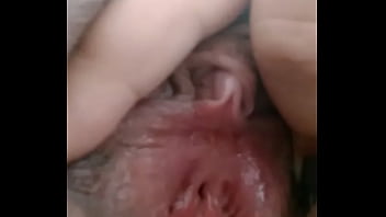 Gordinha Greluda – gostosa, gordinha, siririca, molhada – Video 2727174