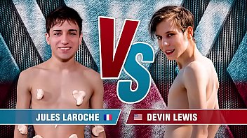 Naked Twink Contest – Devin Lewis _ Jules Laroche – Shower Play