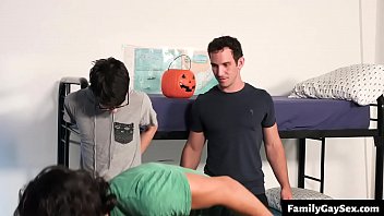 Hot Gay Step Dad And – hot, gay, family, caught, coach, taboo, stepfather, stepdad, papa, stepson, step-daddy, step-brother – Video 2928136