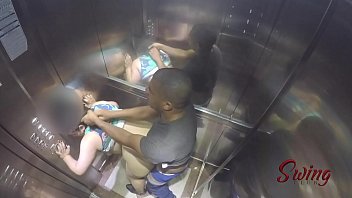 Sorayyaa E Leo Ogro Foram Pegos Fudendo No Elevador