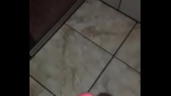 Gozando Muito No Banho – gozada, punheta, soloboy, gozando-muito – Video 2928875