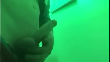 Tell Me What You Think – handjob, horny, soloboy, young-guy – Video 2913627