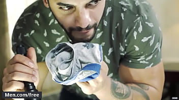 (arad Winwin, Sir Jet) – Behind The Curtains – Trailer Preview – Men.com