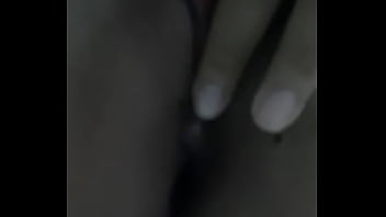 Le Encanta Tocarse A La Puta