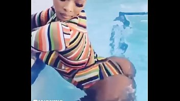 Baddie Cookie Sucking Swallowing Cum From Bbc