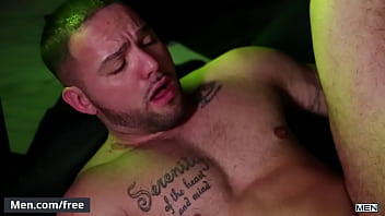 (julian Knowles) Take His (darin Silvers) Big Hard Cock In His Ass – Men.com