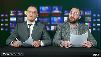 Tattooed Hunk (sean Duran) Fucks (aston Springs) Bubble Butt – Men