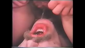 ⁣Facesitting And Pissing