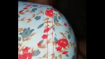 Alon Girl Fingring In Bathroom