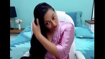 Exotic Face Long Hair Mami Tryna Learn