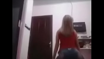 Iza Novinha Rebolando No Funk