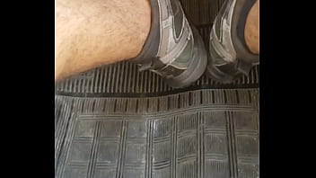 Dirigindo De Botas Chulezentas