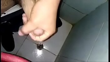 Jerking Off/ Masturbandose