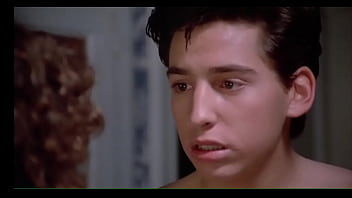 Se Cogen A Su Crush En Frente De El Y Se Pone A Llorar