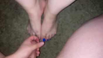 I Cum So Hard On Her Sexy Feet (cum On Feet) – cumshot, cum, latina, sexy, slut, amateur, POV, jizz, fetish, heels, footjob, feet, kink, toes, sole – Video 2163592