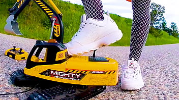 Big Excavator Is Destroyed Kicked, Toycrush, Plastic Car, Jumps , Smashes Car, Trample, Trampled, Crushed, Smashed, C…