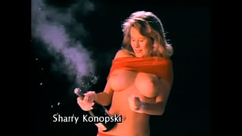 Iiiiiiiiiieeeeeeeeeaaaaa!!! Champagne In Her Tits!!!