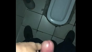 Oda1023 – Cumshot, Public, Gay, Toilet – Gay – 2025 – Steamy – Performance – Video 2258154