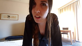 Mi Madrastra Me Masturba