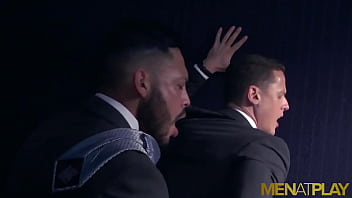 Menatplay Latino Viktor Rom Anal Fucks Businessman In Suit