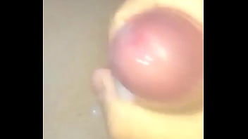 Novinho Pauzudo Batendo Punheta E Gozando Muito