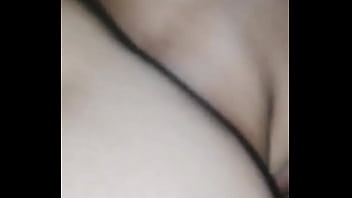 El Amigo De Mi Esposa Se La Coje En Cuatro Mientras Me Hace Oral Y Grabó