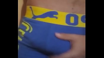 Pendejo Caliente Con Ganas De Jugar