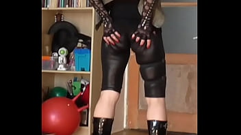 Maky – Latex, Walking, Public, Leggings – Unknown – 2025 – Incredible – Show – Video 2160782