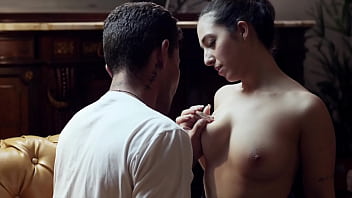 Meu Paciente Veio Fazer Terapia Por Ter O Pau Enorme E Me Mostrou Enfiando Aquilo Tudo Em Mim – Lis Xxx