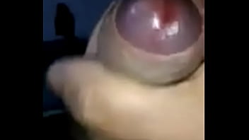 L_oncle Se Branle En Vidéo.