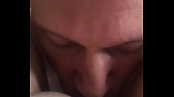 Готов полизать