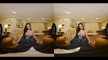 Tonight’ Girlfriend – Gianna Grey Finally Gets Together With Her Longtime Fan