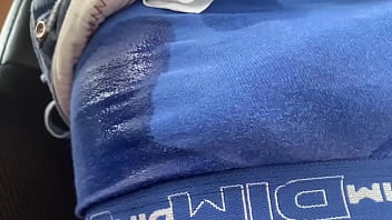 Ejaculation Dans Le Boxer