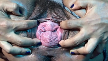 Juicy And Throbbing Pussy