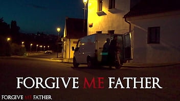 Deviante – Amateur Unknown European Short Girl With A Big Thicc Ass In Sexy Summer Dress Convinced To Make An Intervi…