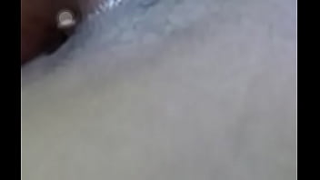 Se Masturba Solita – casero, espiada, solita, se-mete-el-dedo, video-wasap – Video 1914827