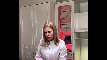 Sugarnadya Waxes Her Friend’ Gorgeous Pussy