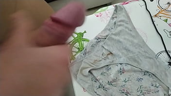 Corrida En Bragas De Mi Mujer 200