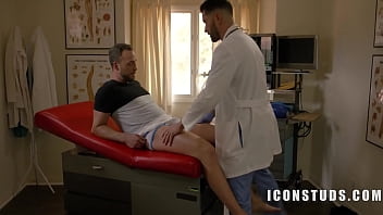 Stepbro In Doctors Uniform – Chris Damned, Greyson Harper