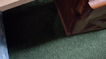 Masturbandome Rico Sobre Una Mesa Lamer Mí Leche Cumshot