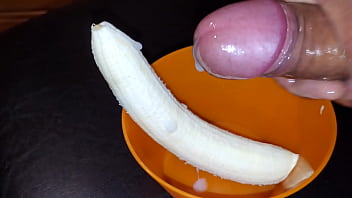 Banana Dripping In My Cum Is So Good!