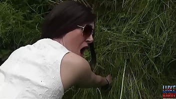 Luke Hardy – Kitty Takes Double Roadside Clam Ram