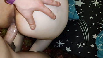 Большая задница любит скакать на моём пенесе [Любительское порно]